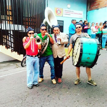 Musicos en la <br />Feria de Queniquea