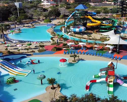 Toboganes y piscinas en Aquatica - Maracaibo