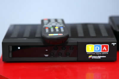 Foto de un decodificador TDA de CANTV Foto de un decodificador TDA de CANTV