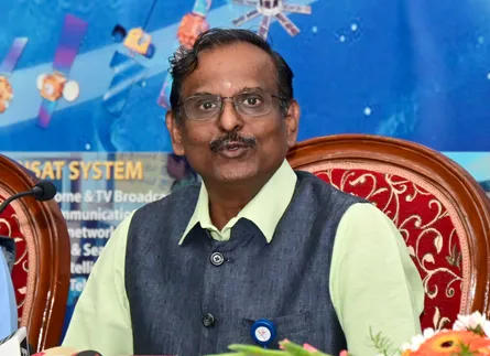 How Did India’s Space Team Grow From Bicycles to Moon Landings? 🚀