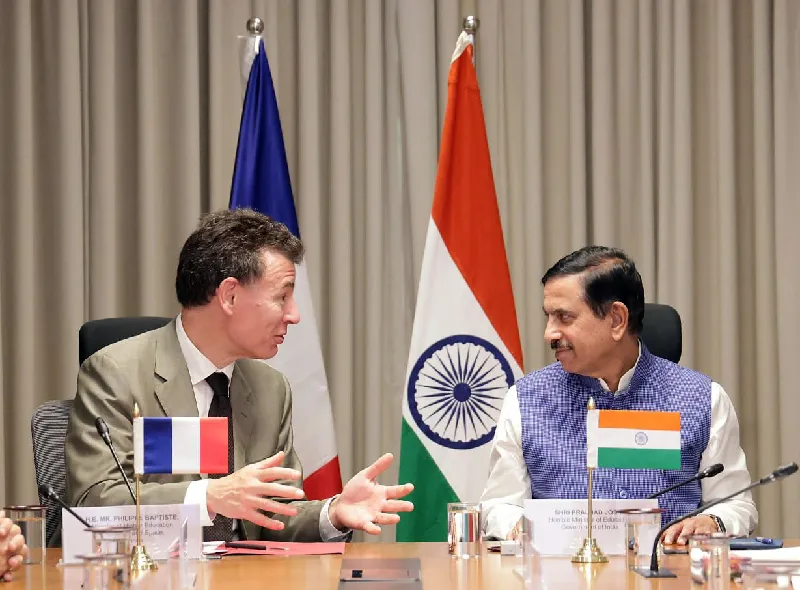 India and France Talk About New School Campuses 🚀