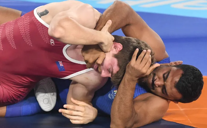 Who Reached the Asian Games Wrestling Semifinals? 🤔