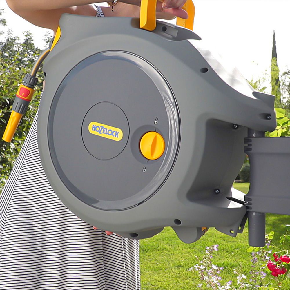 Easy to Install Hozelock Auto Reel