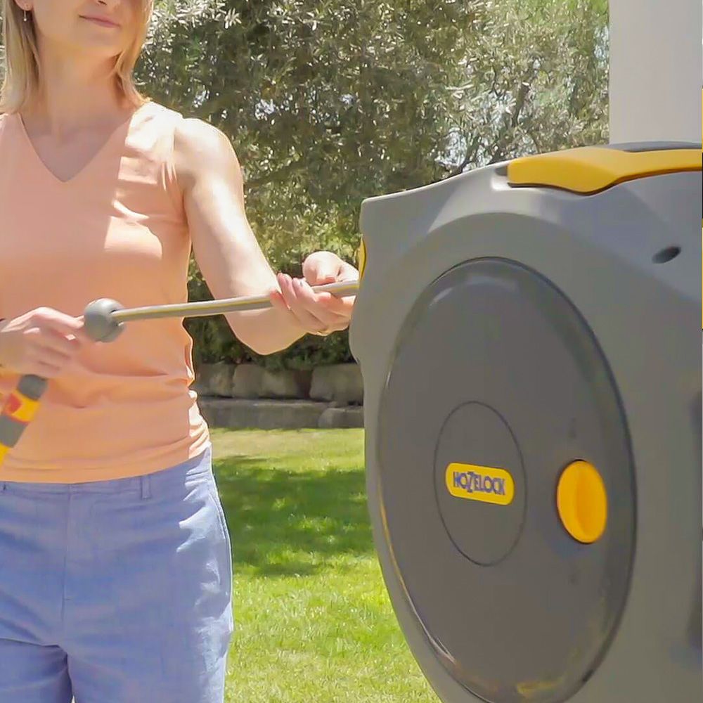 Tangle-Free Hozelock Auto Reel Hose