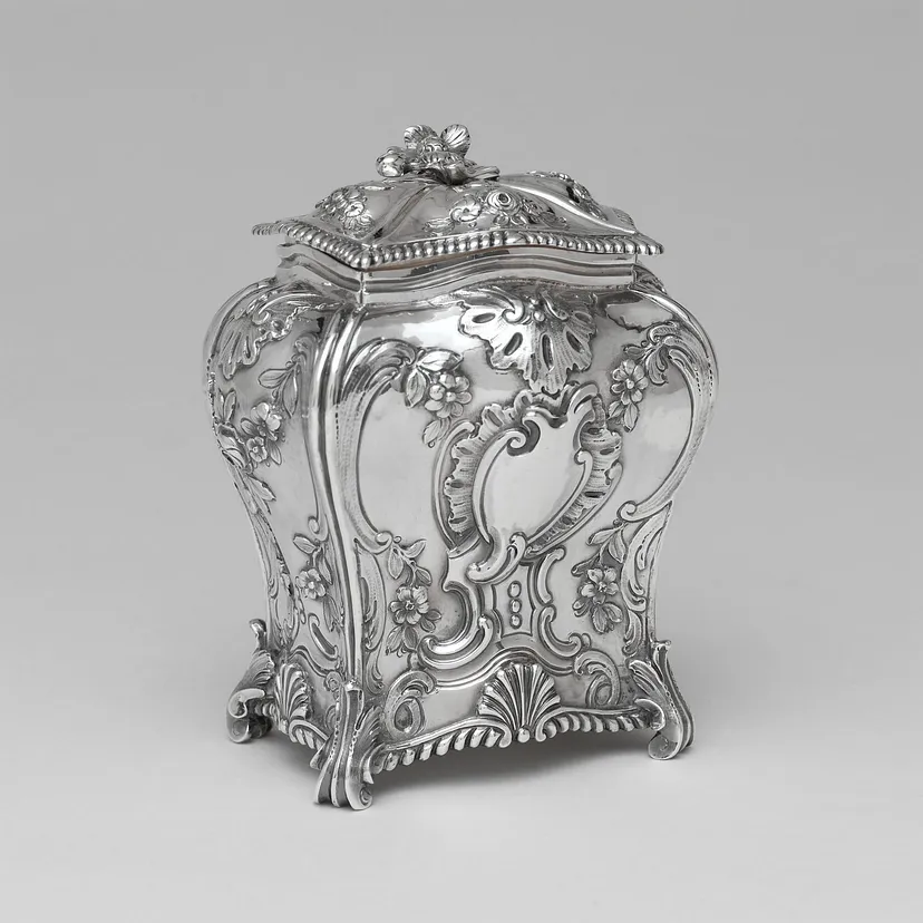 1762 Tea Caddy. British. Silver. met museum