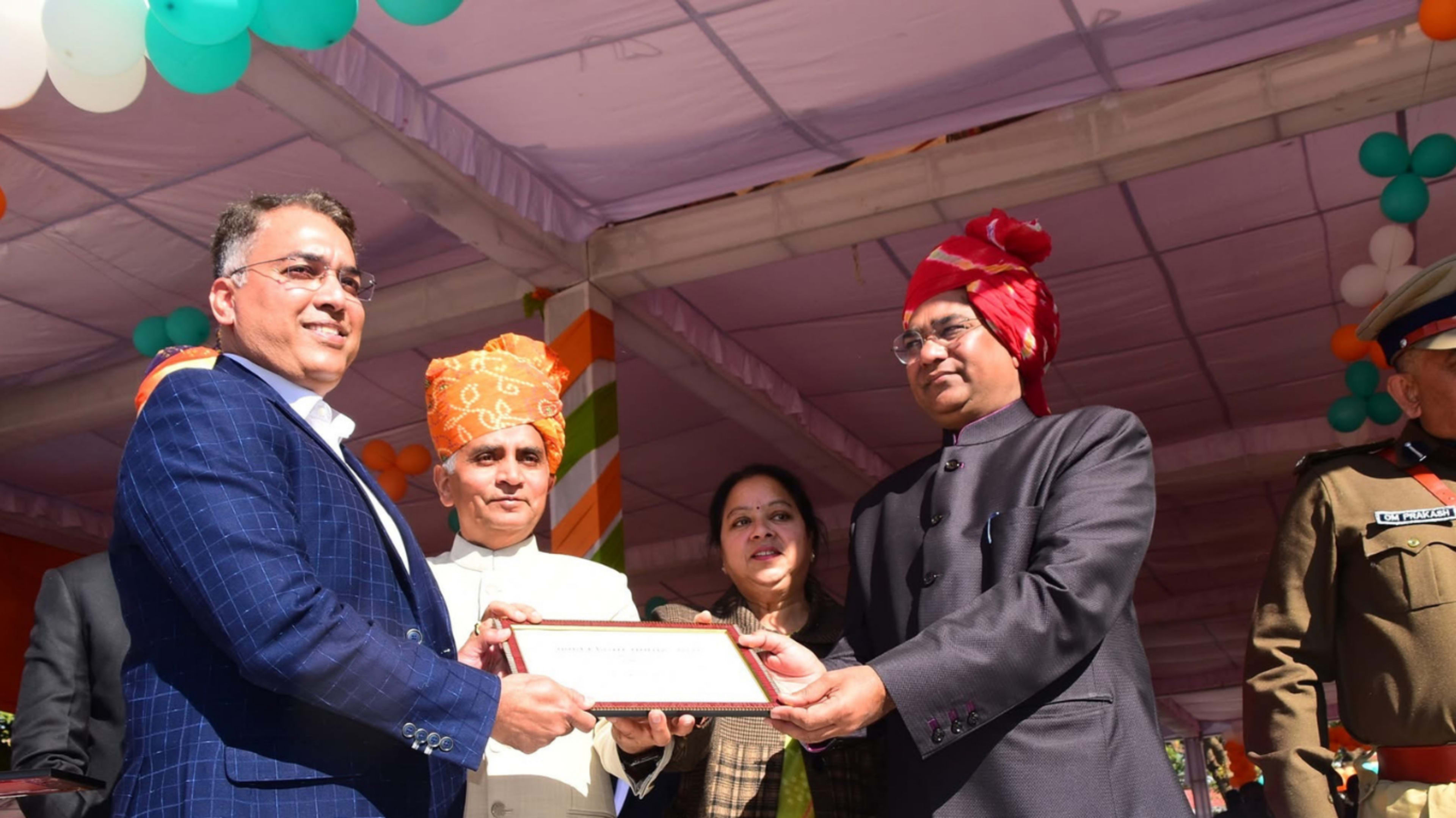 Awarded for Excellence in Education | Dezyne École College