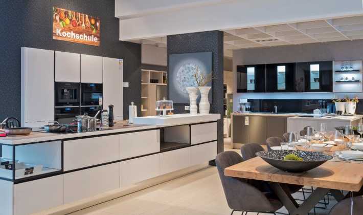 Kuchen Sommerlad Individuelle Kuchen Nach Mass Rhonfuhrer De