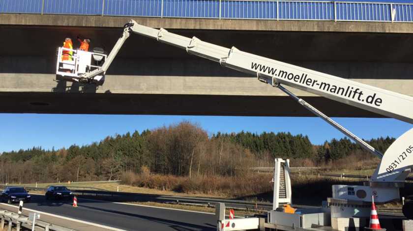 rhoen-moeller-manlift-strasse