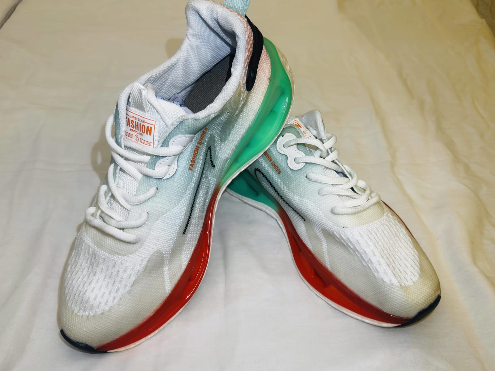 LightWeight Running Shoes With Breathable Carbon plates — photo 3 of 4