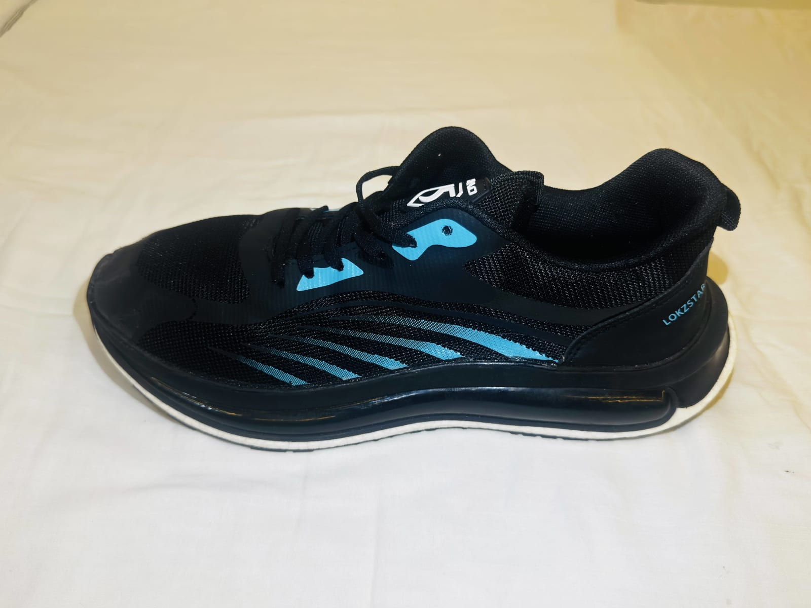 Men's Air Cushion Sneaker — photo 2 of 5