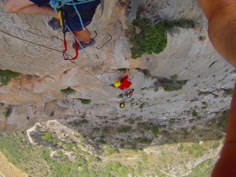 Climbing up (I am the guy in a red t-shirt)...