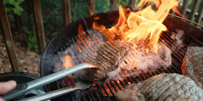 Does Red Meat Cause Cancer? What the Evidence Actually Shows