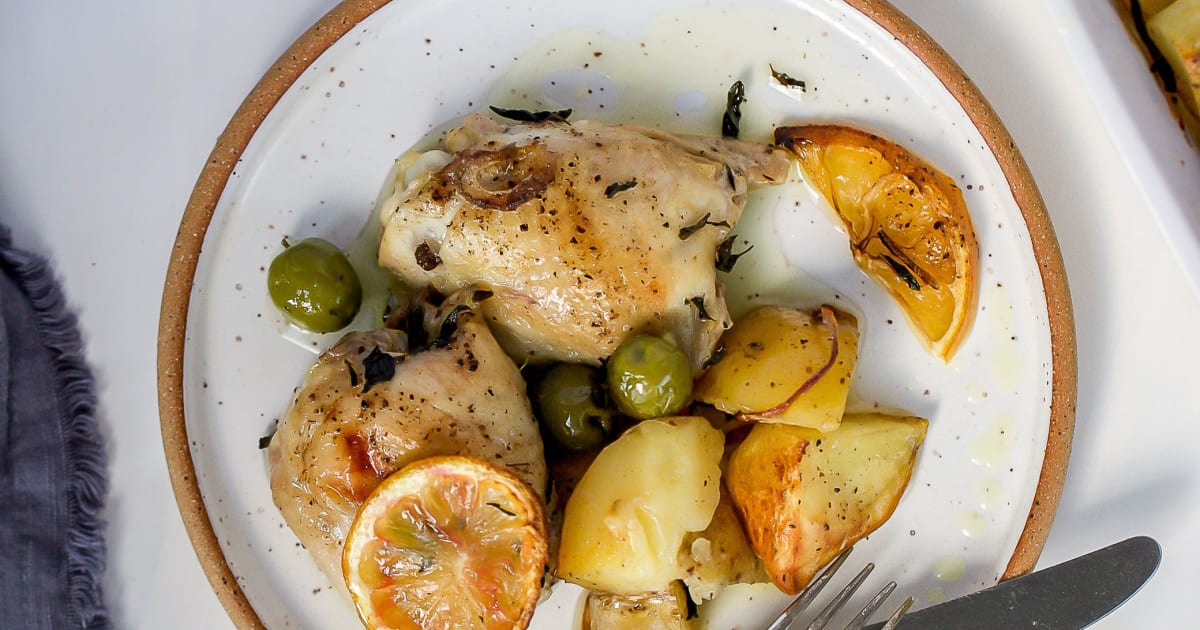 One Pan Greek Chicken Thighs | Rily Recipes · Good Recipes