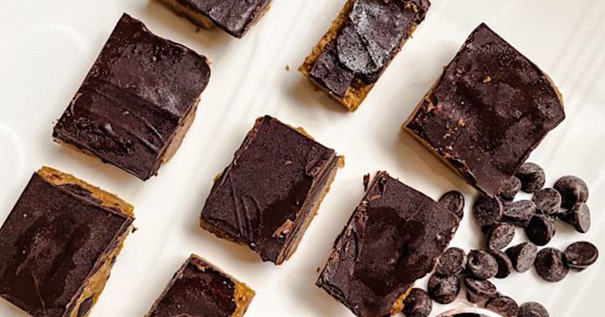 No-Bake Dark Chocolate Peanut Butter Squares | Rily Recipes · Good Recipes