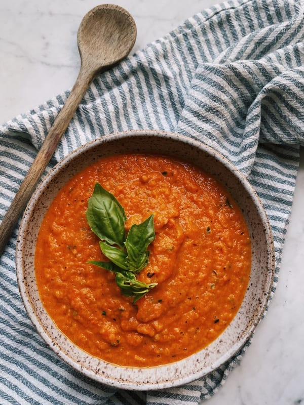 Easy Make-Ahead Roasted Tomato Sauce