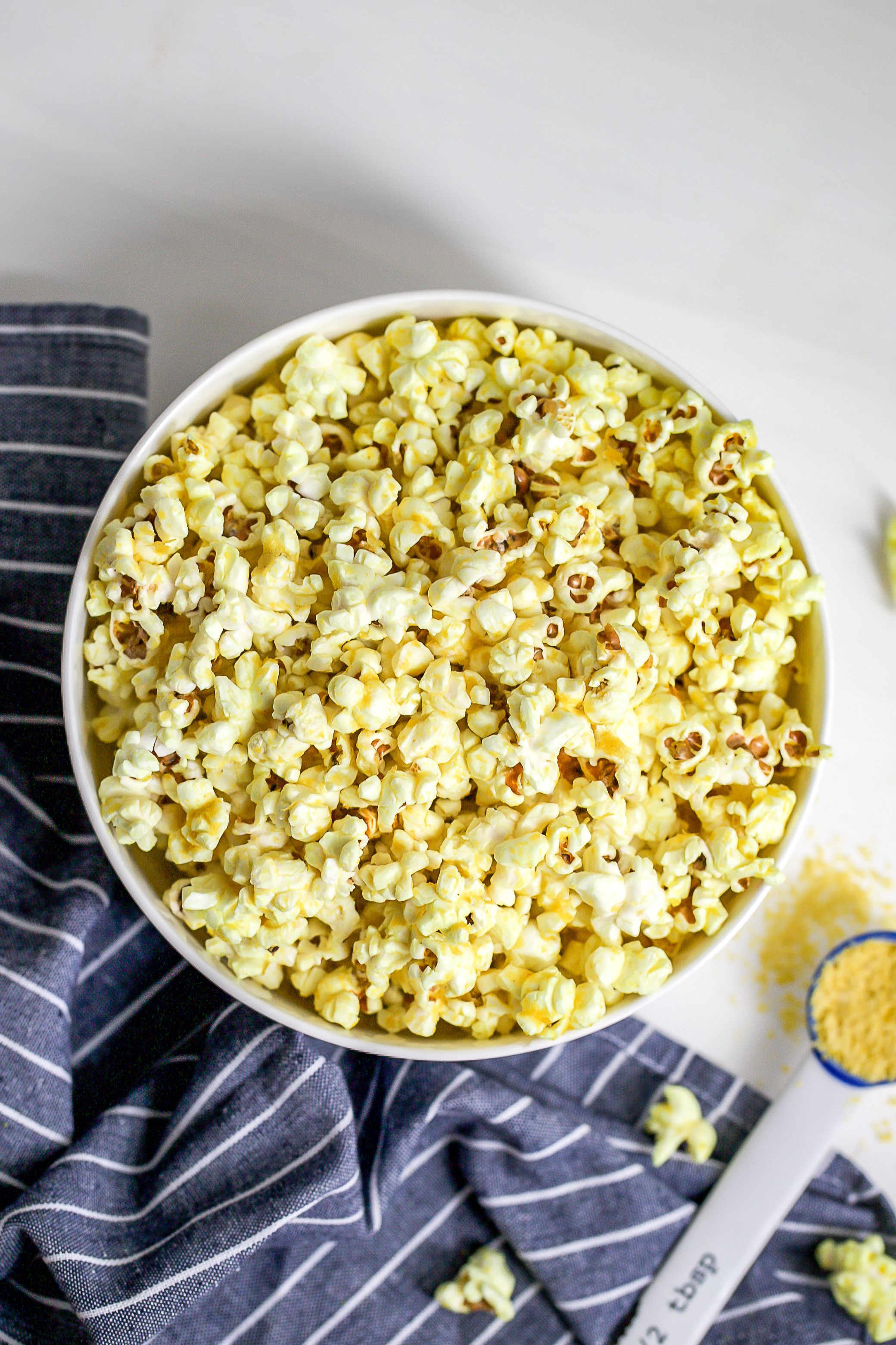 "Cheesy" Stovetop Popcorn | Rily Recipes | Rily · Good Recipes