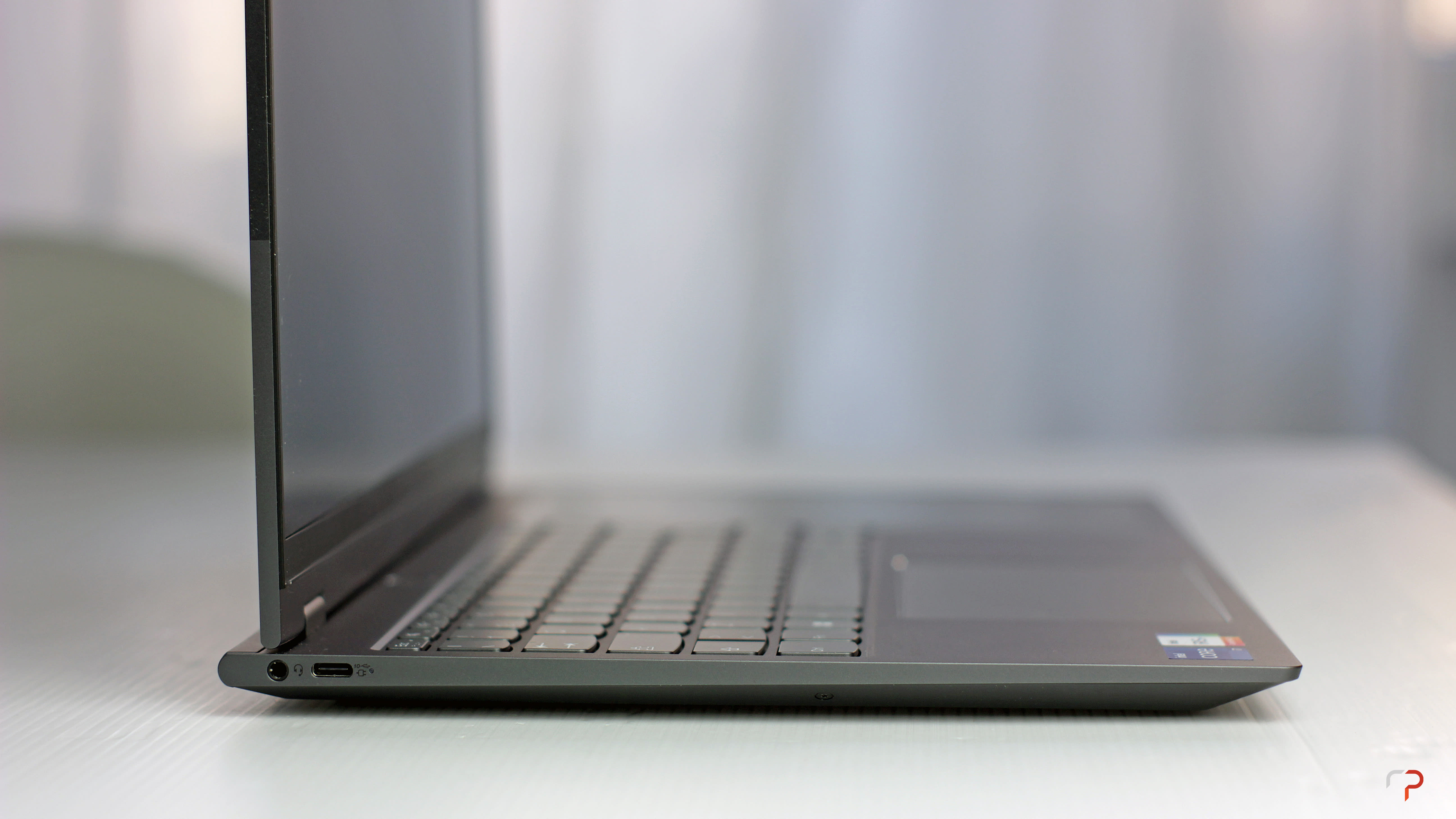 Porte di Lenovo ThinkBook Plus G3