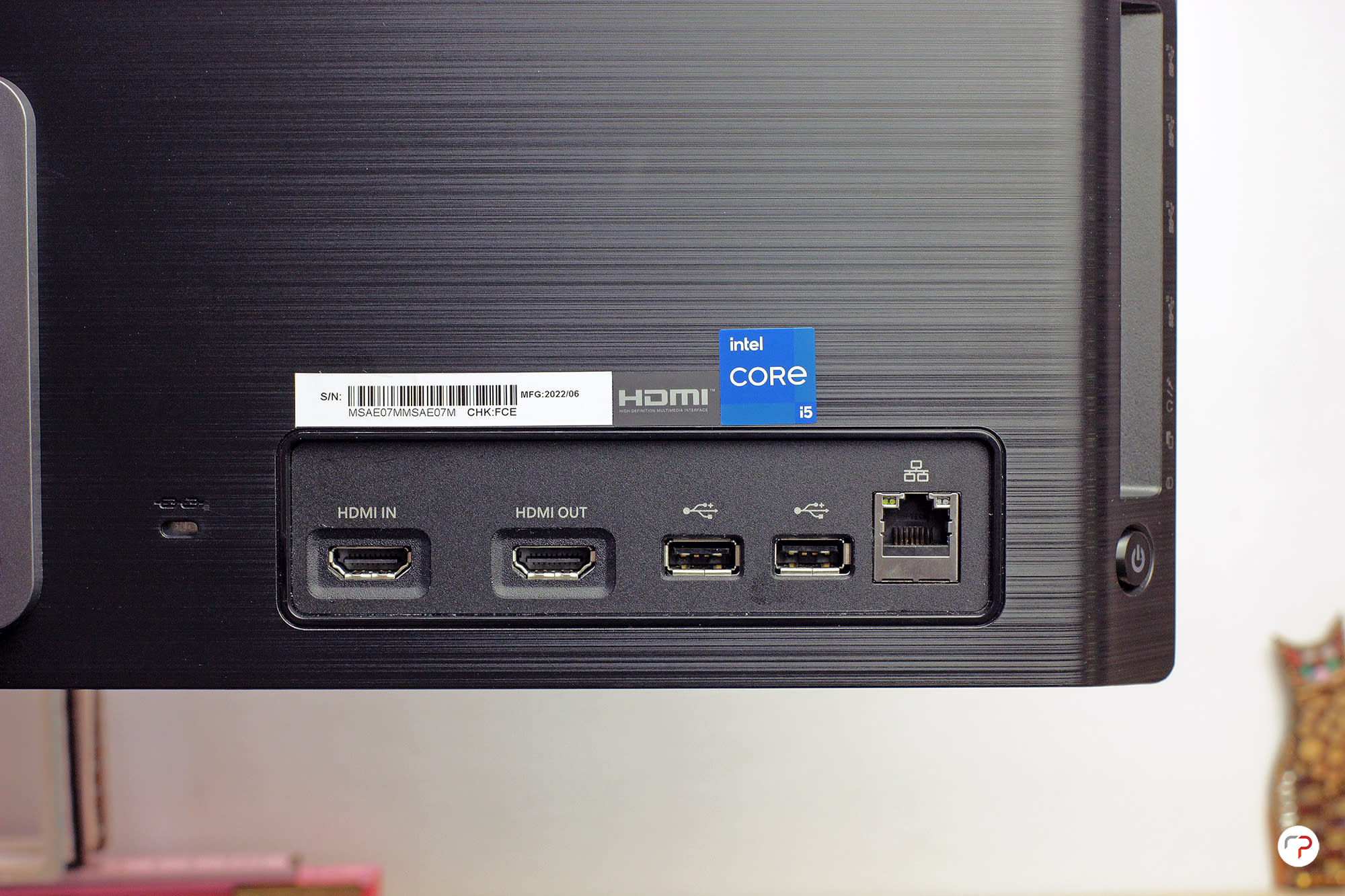 MSI Modern AM242 All-In-One PC: porte posteriori