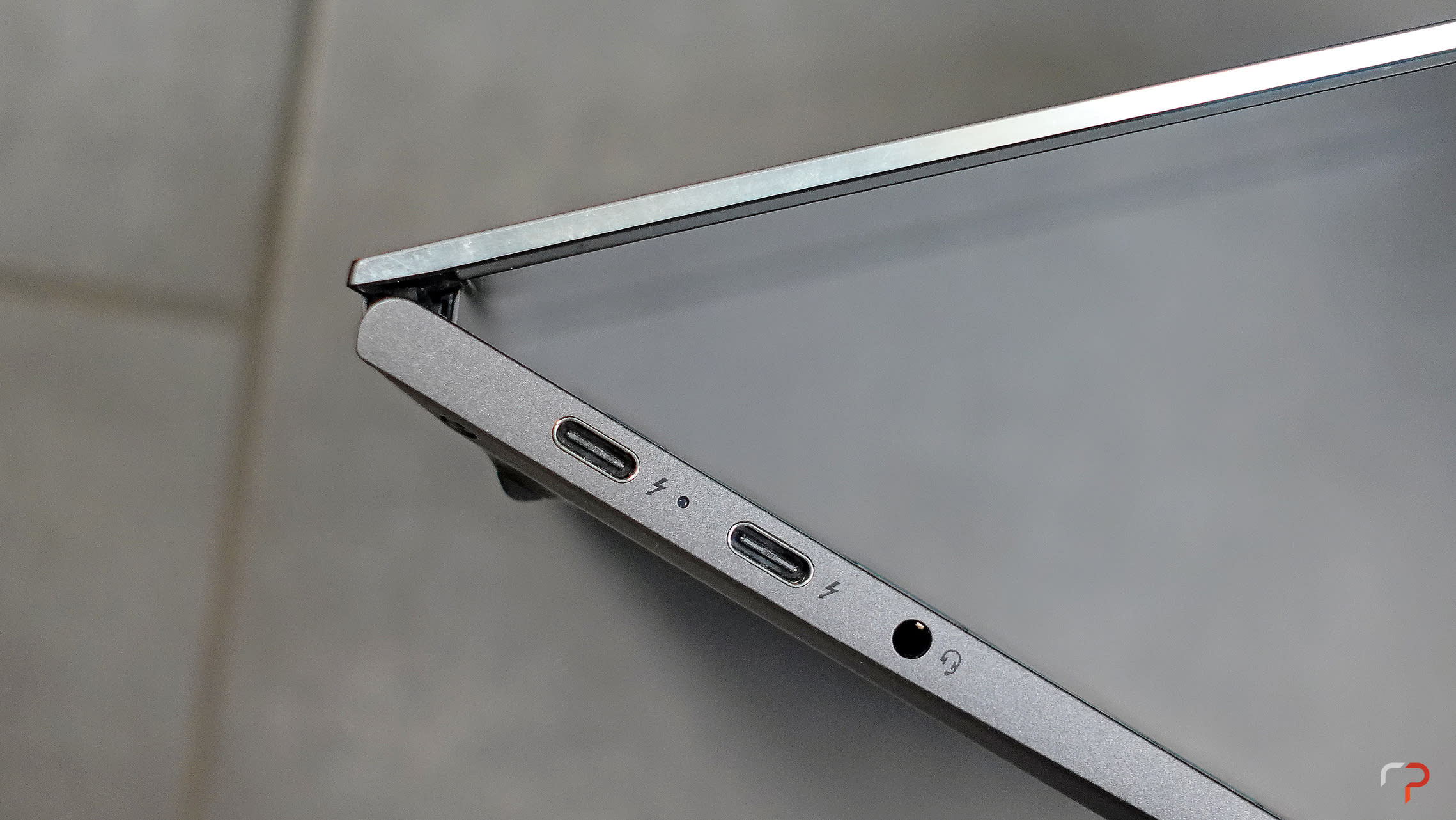 Porte di ThinkBook 13x