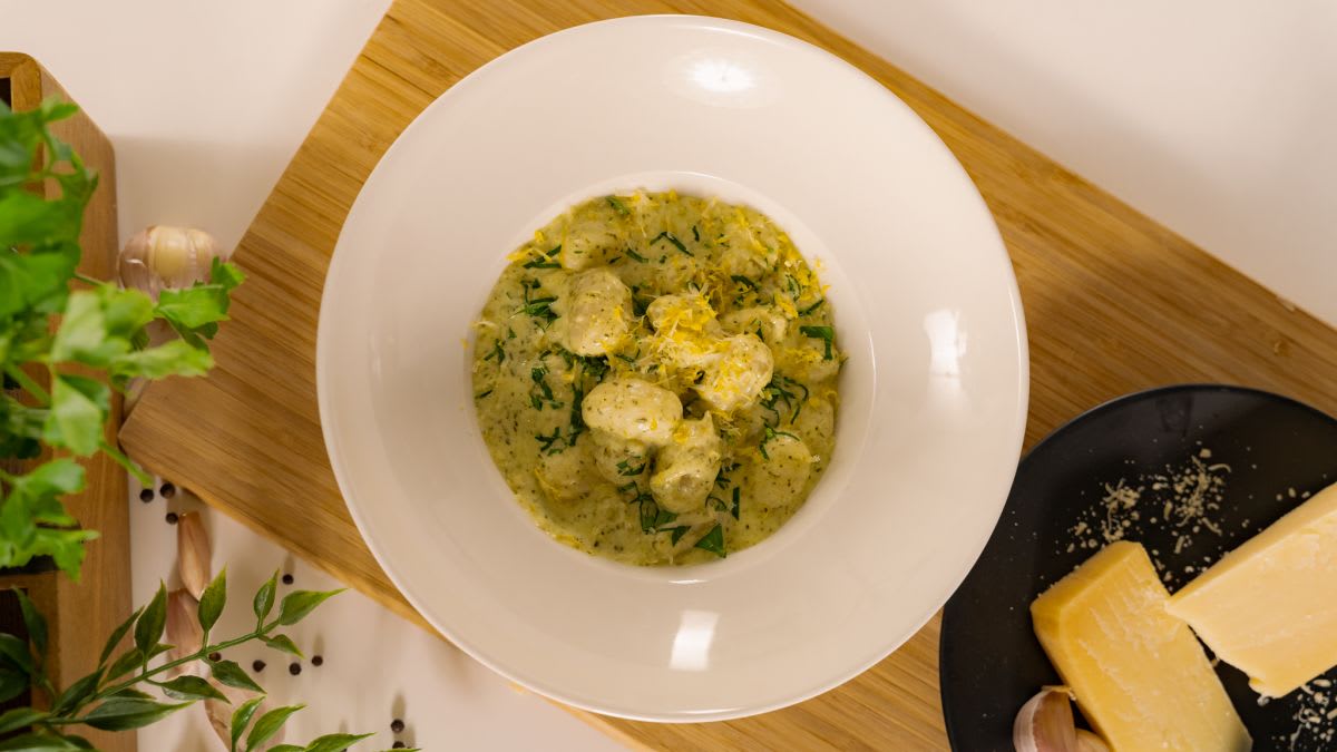 Bulviniai virtinukai GNOCCHI su pesto padažu