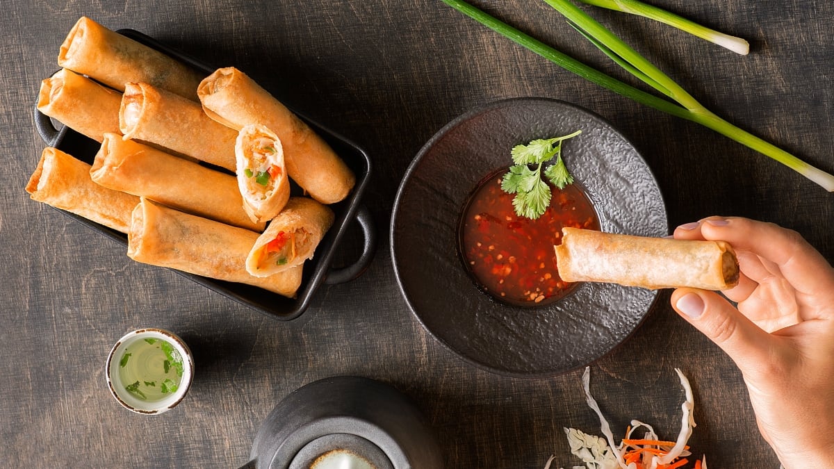 Azijietiški daržovių suktinukai (Spring rolls)