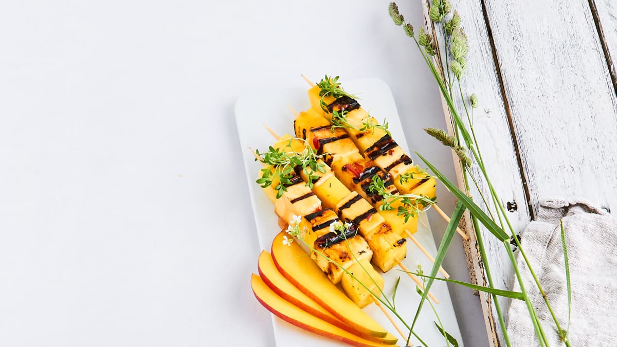 Mango, ananasa un siera iesmiņi