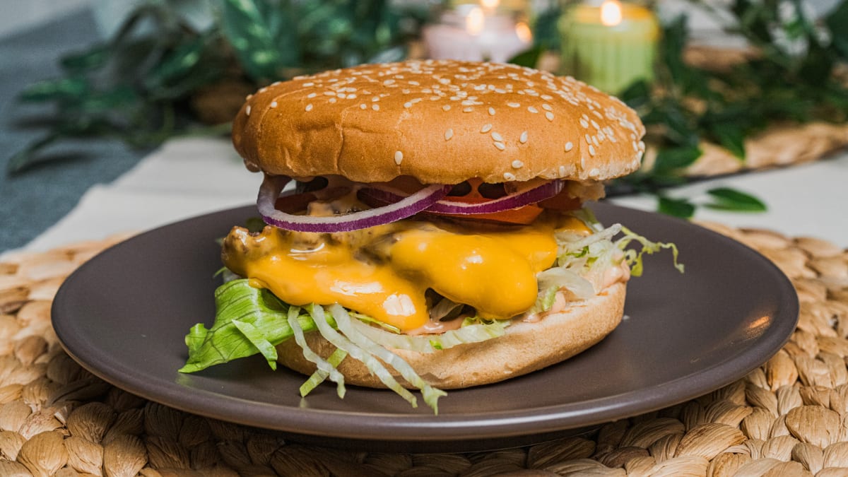 Liellopa Smash burgers jeb plānburgers