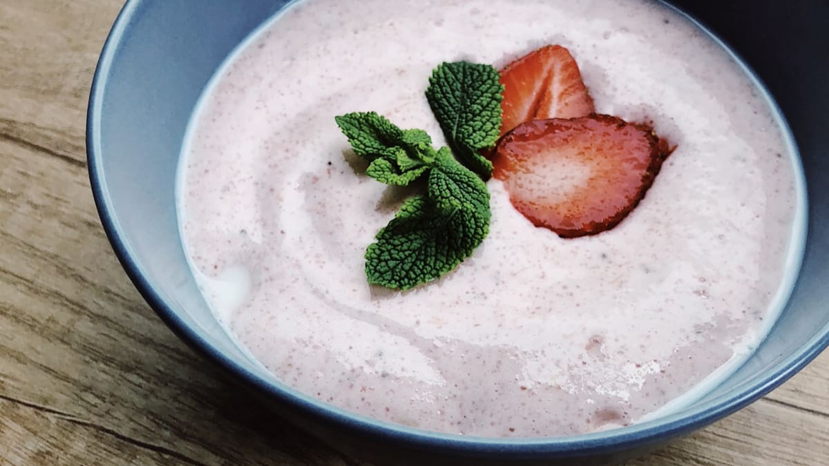 Zemeņu un rabarberu uzputenis