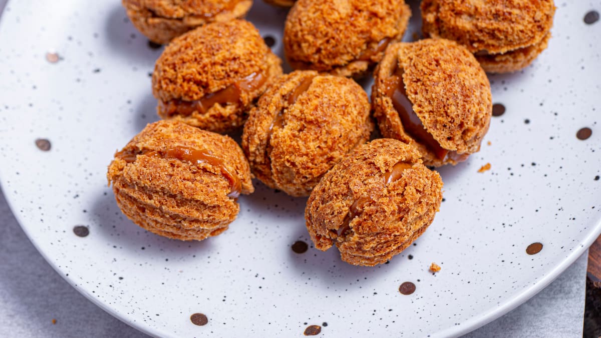 Riekstiņi ar iebiezināto pienu