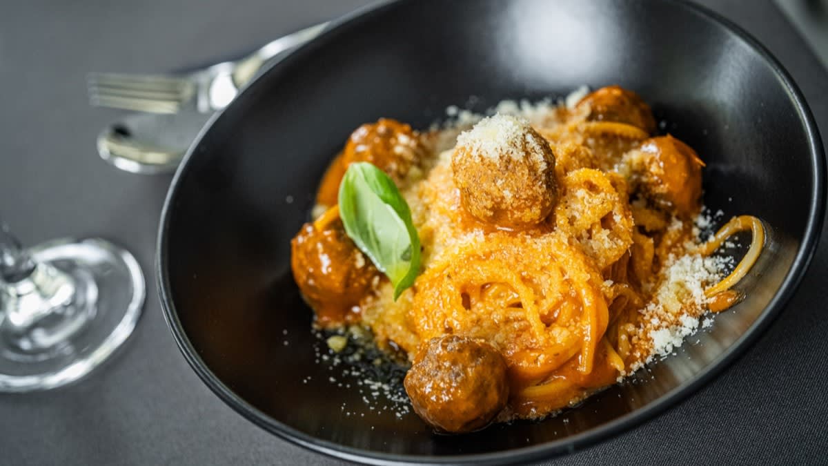 Pasta ar gaļas bumbiņām