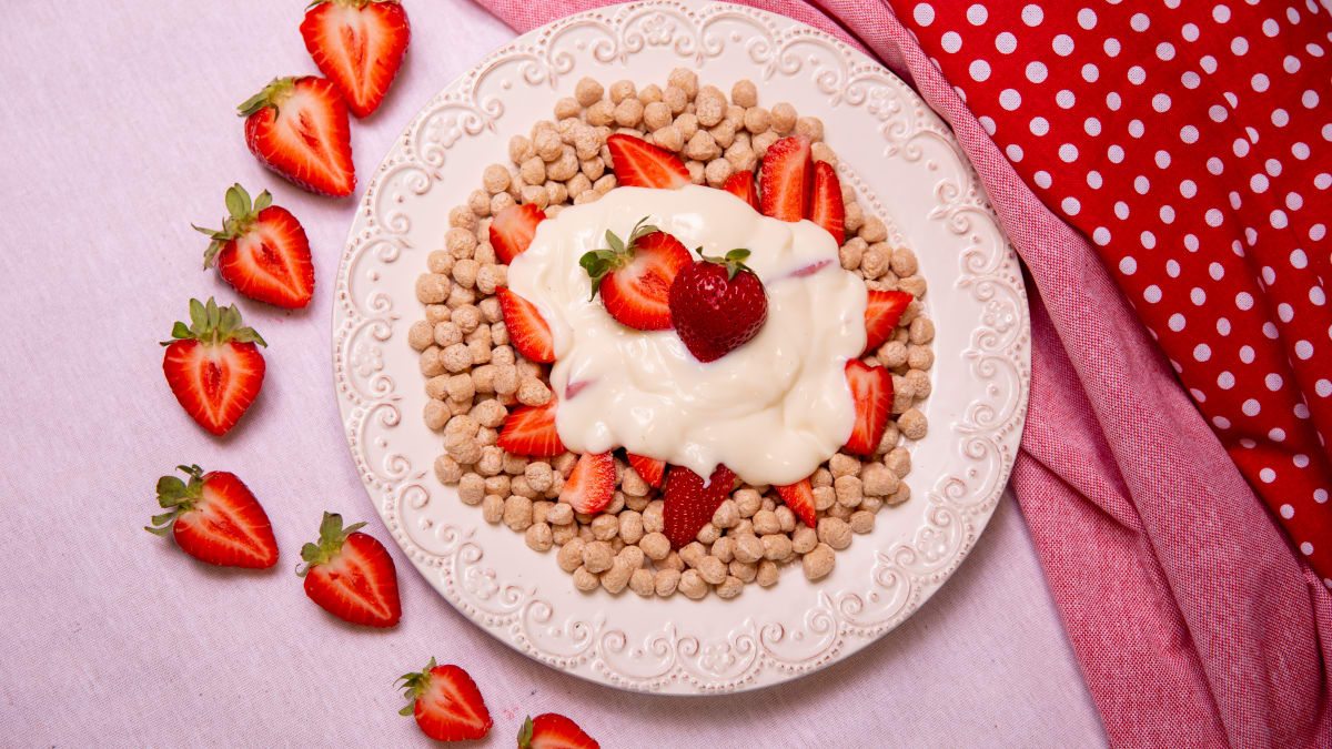 Neljaviljakrõbuskite amps maasikatega