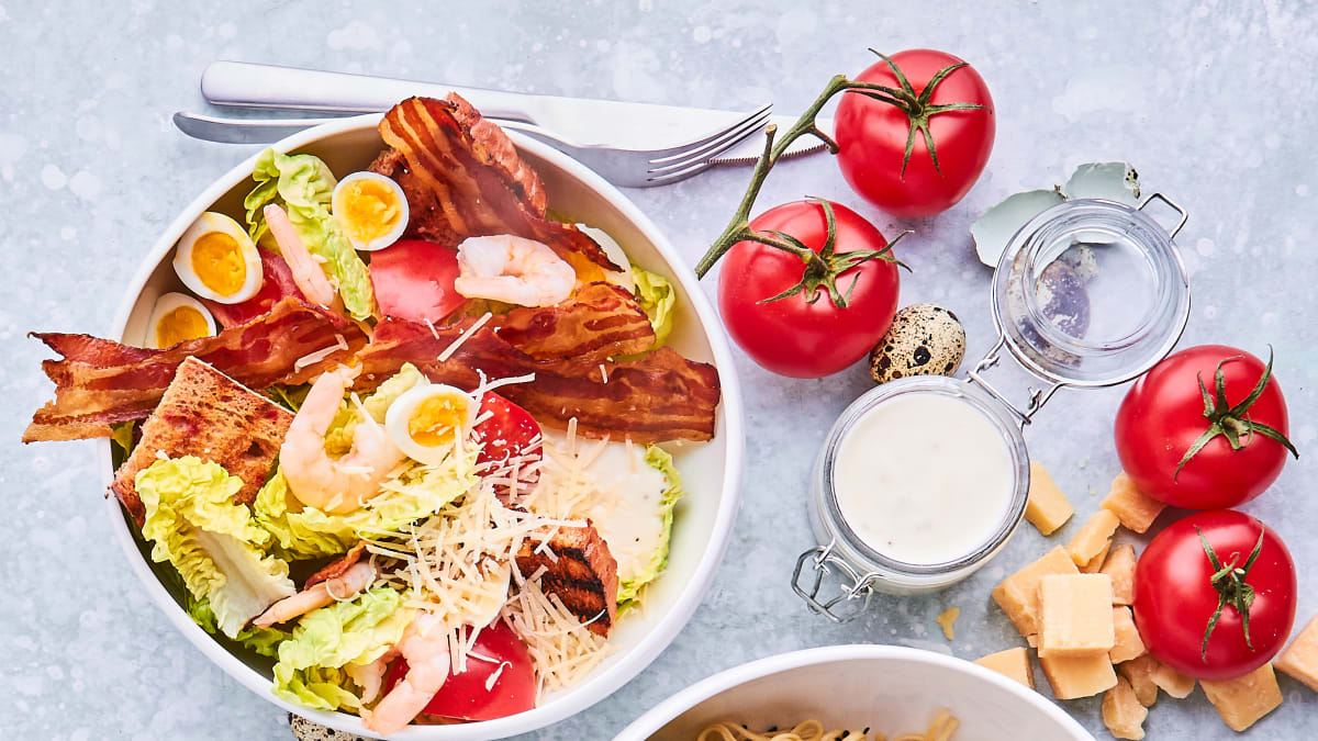 Garneļu salāti ar bekonu «Pancetta»