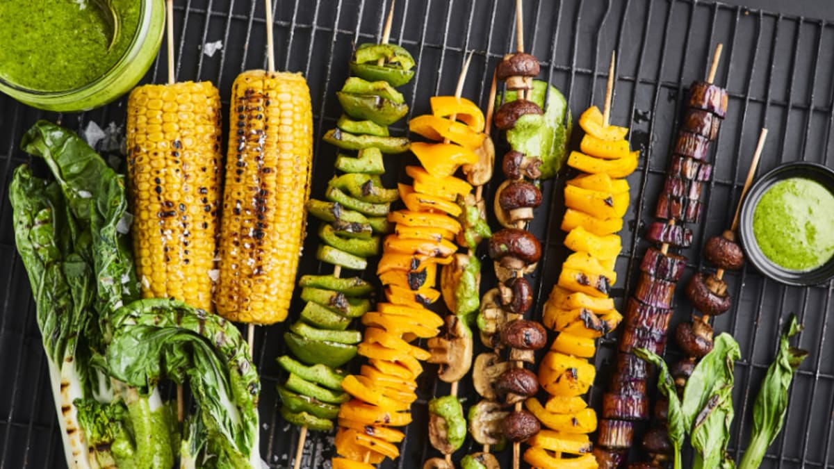 Grilēti dārzeņi ar rukolas pesto