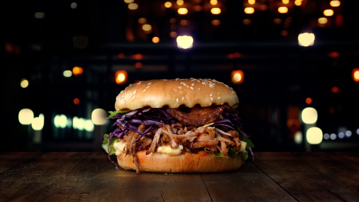 Ehe burger rebitud lihaga