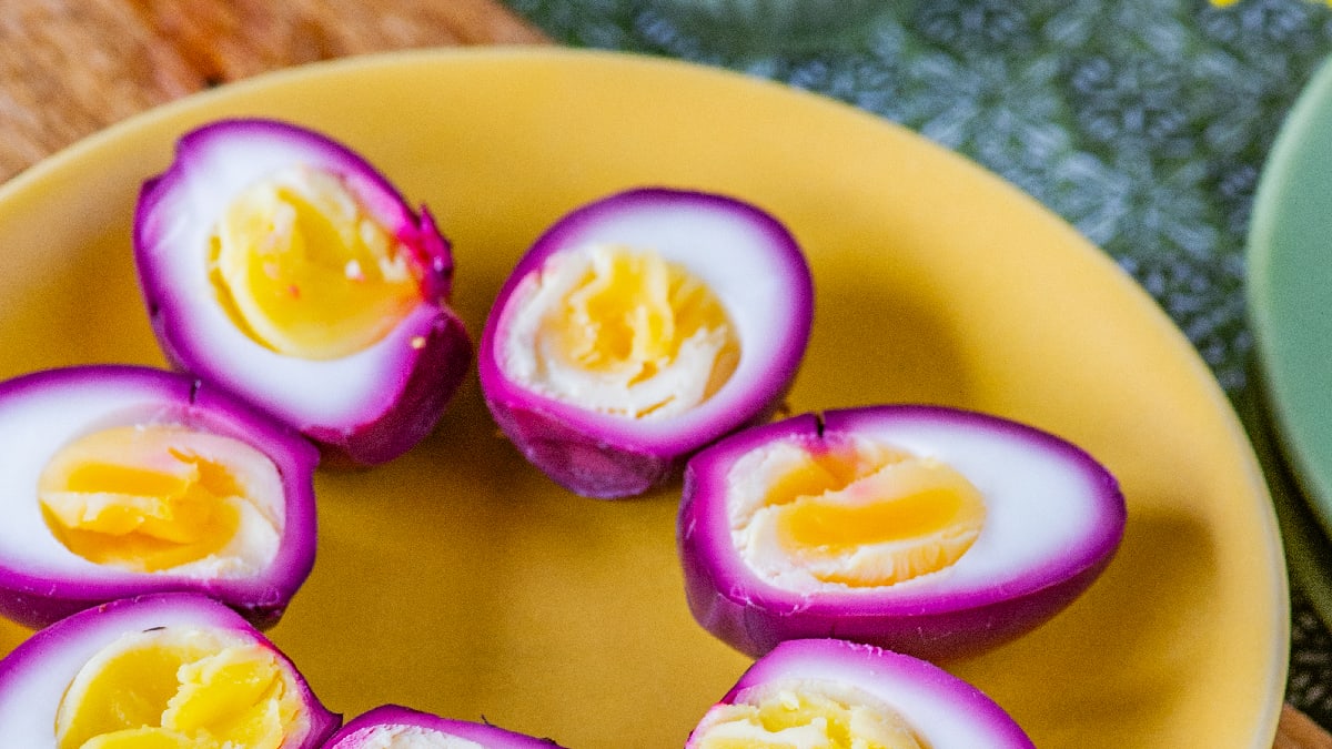 Peedimahlas kümmelnud munad