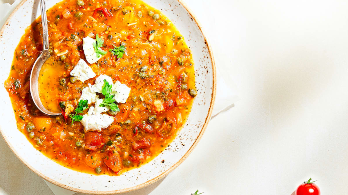 Tomātu sautējums ar kazas sieru