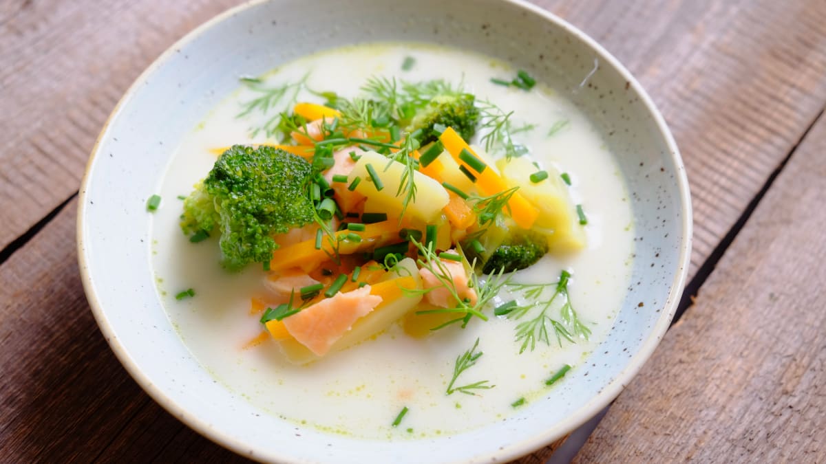 Koorene köögiviljasupp lõhega 