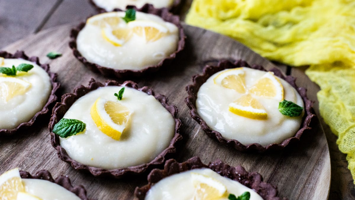 Sidrunikreemiga šokolaaditartletid