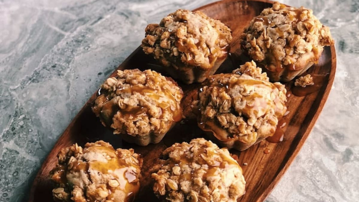 Obuolių keksiukai su karamele