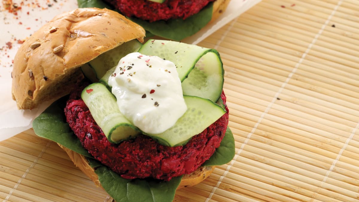 Sveikuoliškas burokėlių ir špinatų suvožtinis