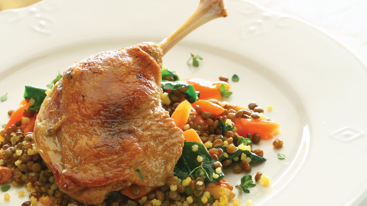 Antiena su grūdais, daržovėmis ir špinatais