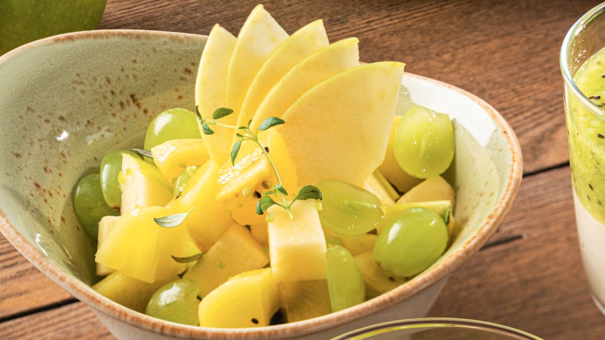 Žalių vaisių salotos 