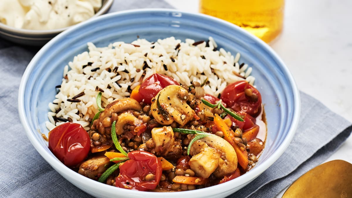 Seene- ja läätsehautis tomati ja rosmariiniga