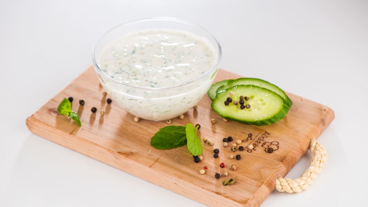 Jogurta - gurķu mērce