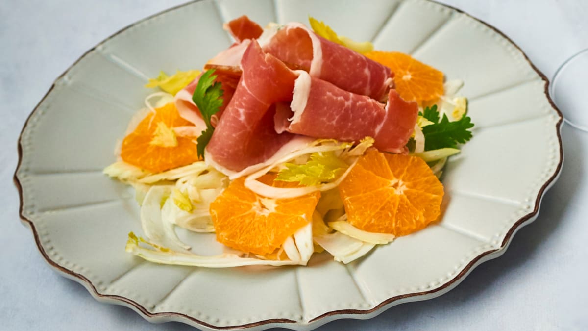 Prosciuto Crudo su salierais, pankoliais ir mandarinais
