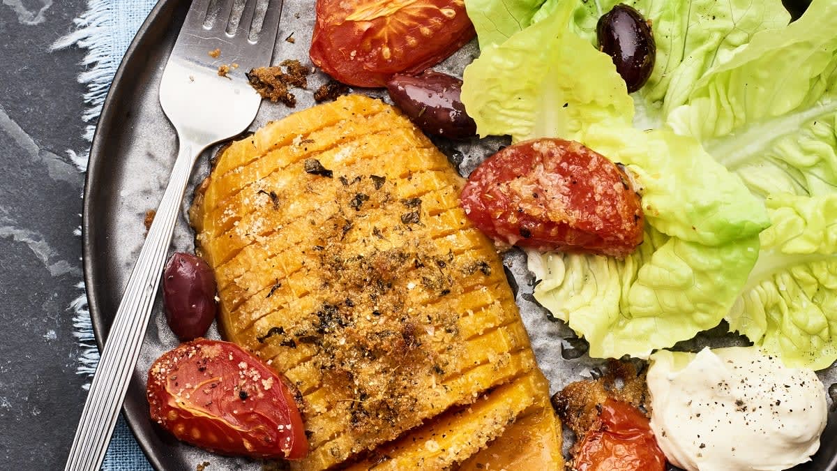 Muskata ķirbis ar grauzdētu ķiploku krēmu