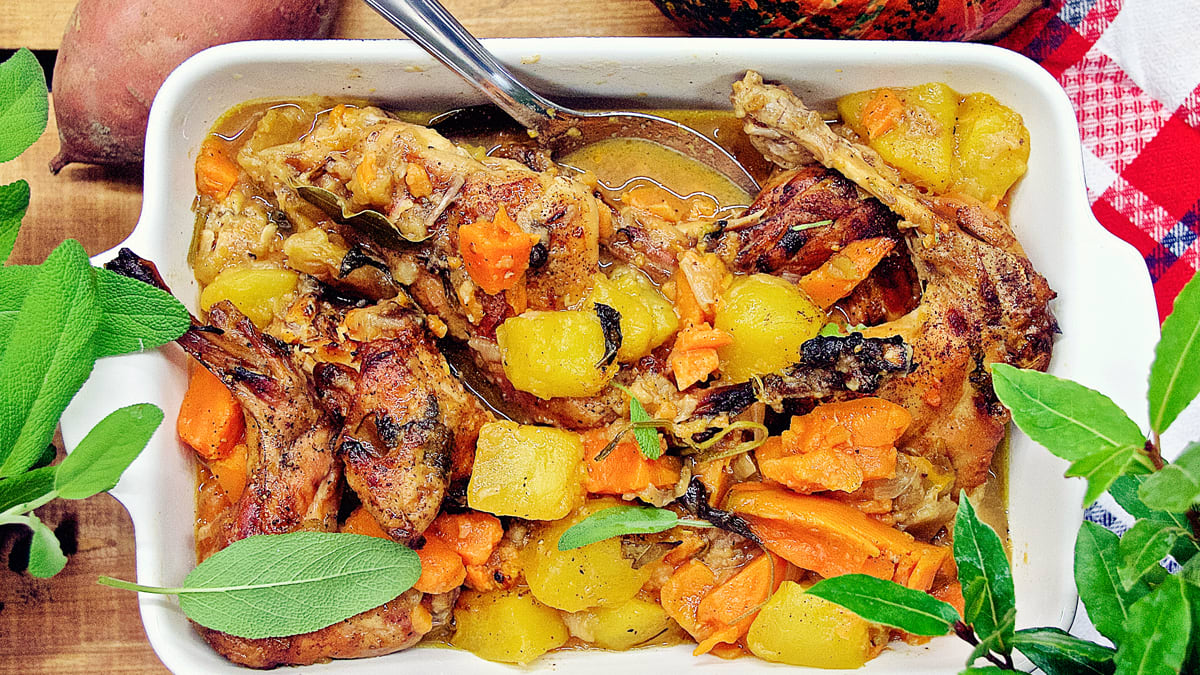 Ahjuküülik kõrvitsa ja bataadiga