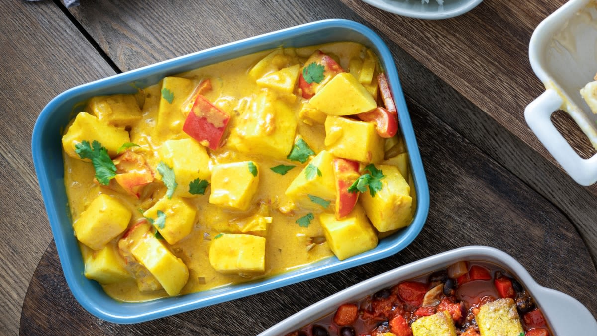 Salierų šaknų karis su kardamono ryžiais 