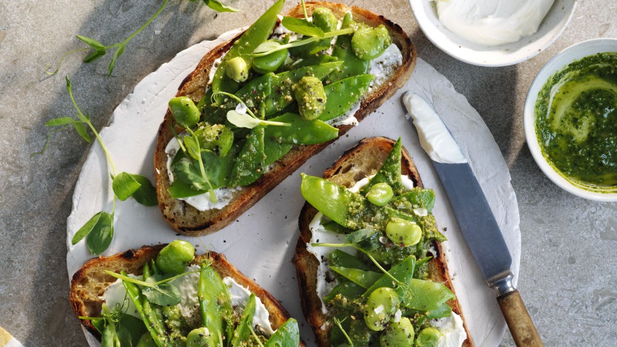 Sumuštinis su kreminiu sūriu, pesto ir pupelėmis