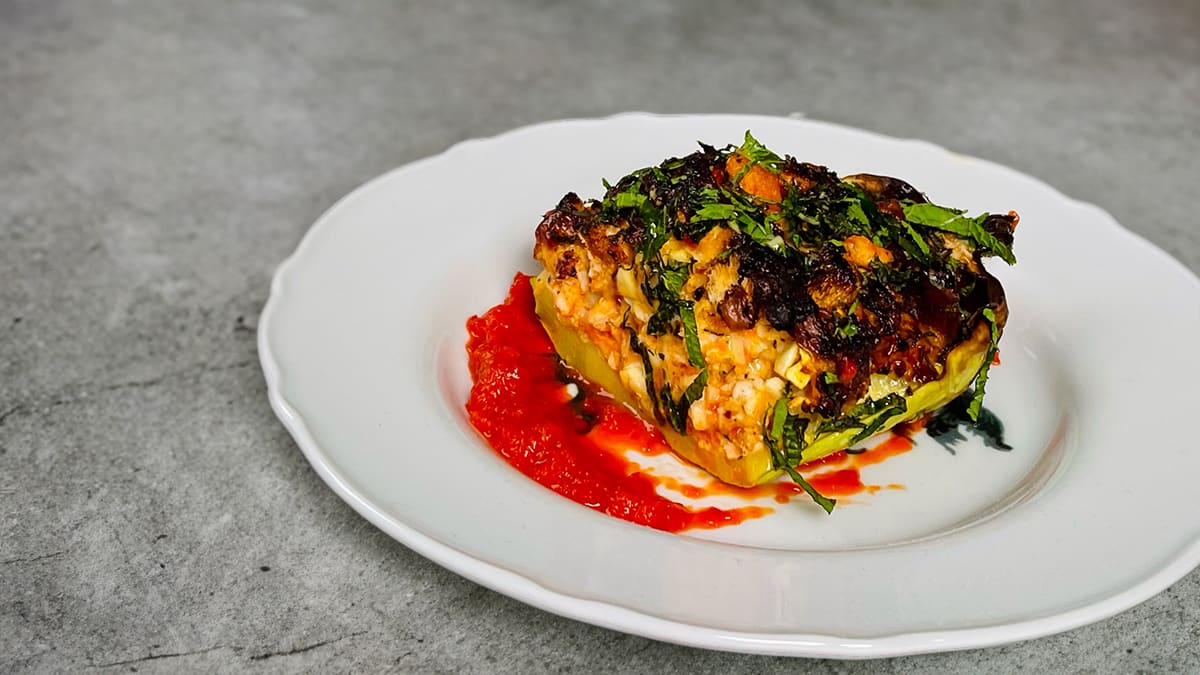 Pildīts kabacis ar vistu un sieru aerogrilā